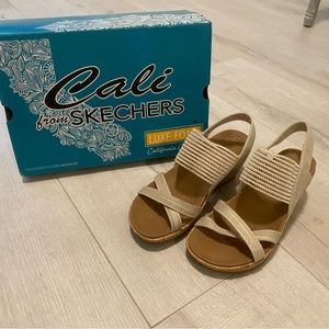 Sketchers Beverley Wedge Sandal - Size 5